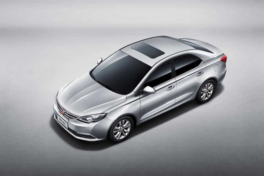  Roewe 360 (AP14) 2015 года  (фото 4 из 8)